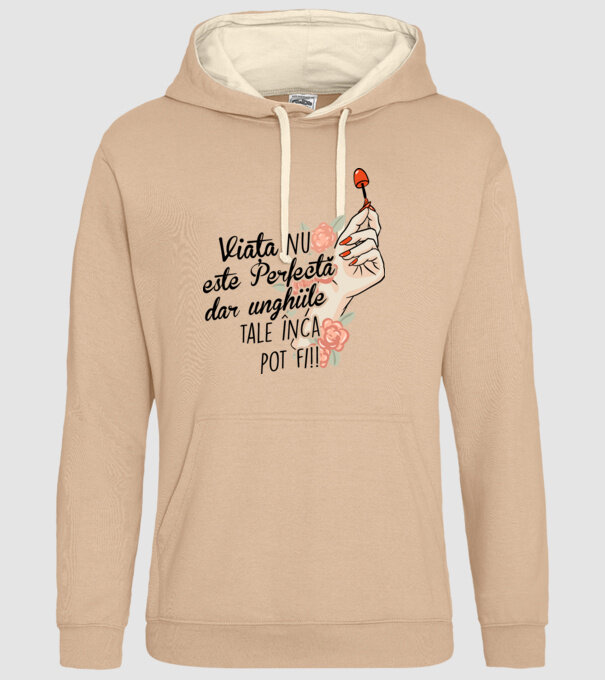 Viața nu este perfectă, dar unghiile tale încă pot fi! model nisipiu pe tricou