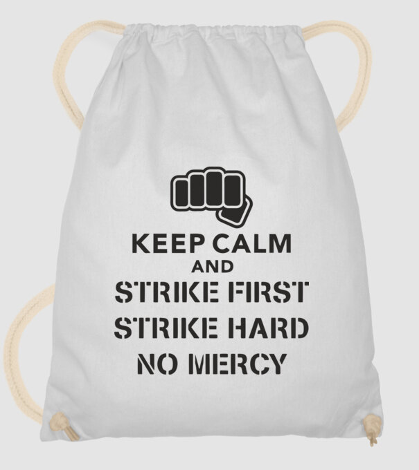 Keep calm and strike first cobra kai model alb pe tricou