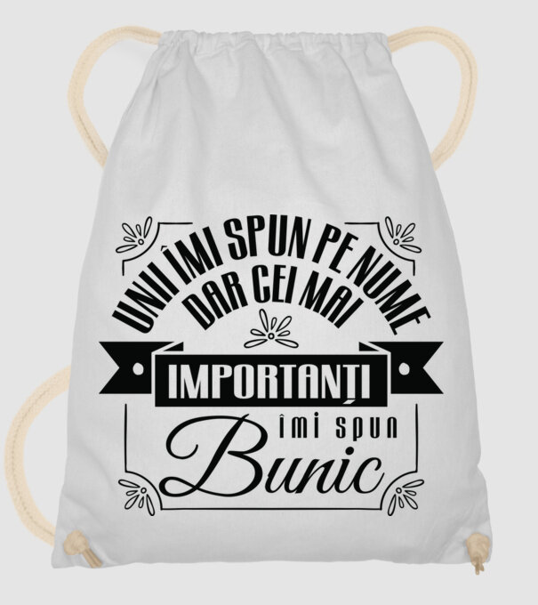 Unii îmi spun pe nume, dar cei mai importanți îmi spun bunic model alb pe tricou