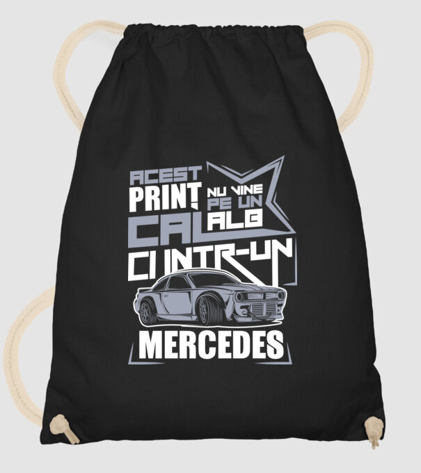 Acest prinț nu vine pe un cal alb, ci într-un Mercedes model negru pe tricou