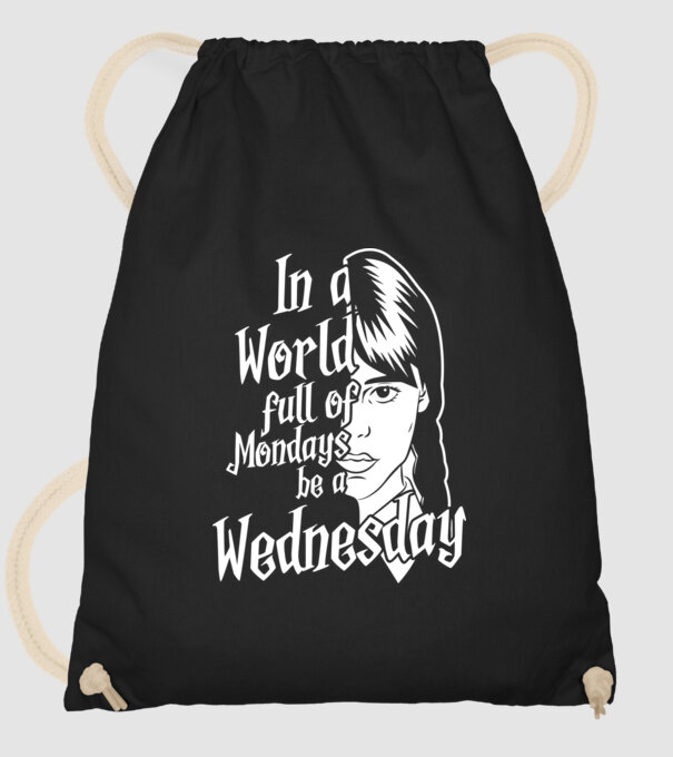 Be a Wednesday model negru pe tricou