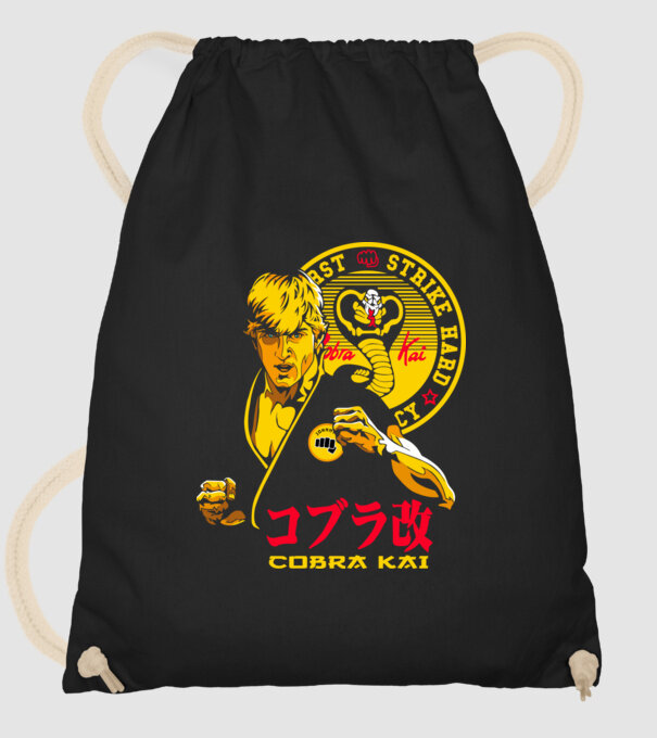 cobra kai poster model negru pe tricou