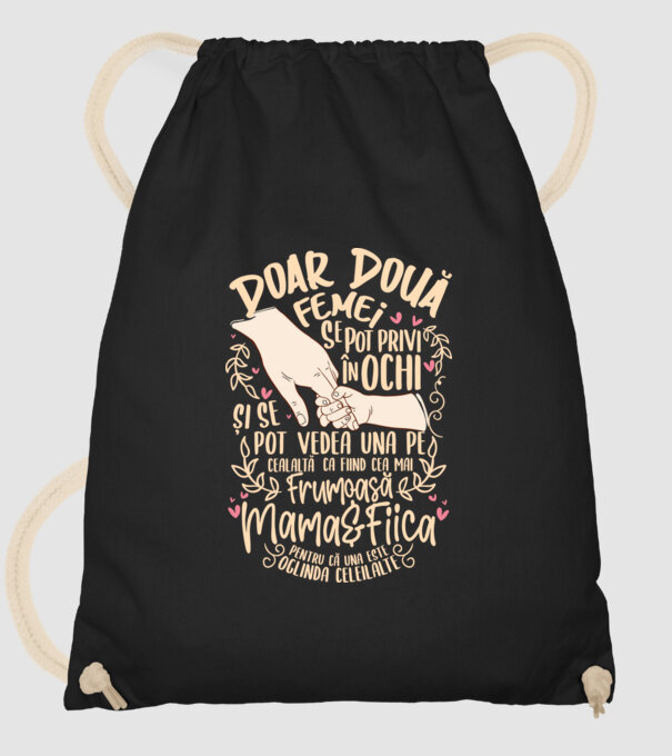 doar două femei se pot privi în ochi și se pot vedea una pe cealaltă ca fiind cea mai frumoasă - mama&fiica - pentru că una este model negru pe tricou