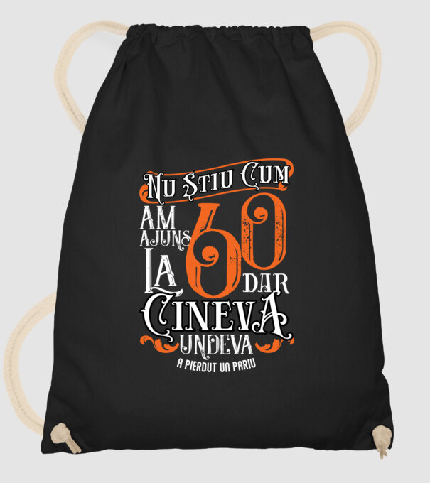 Nu știu cum am ajuns la 60, dar cineva, undeva, a pierdut un pariu model negru pe tricou