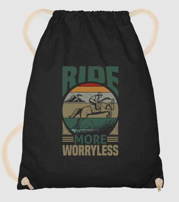 ride more model negru pe tricou