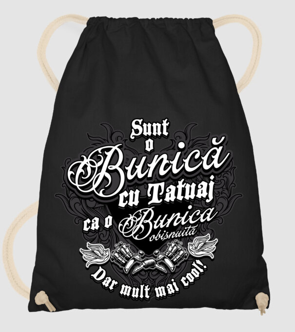 Sunt o bunică cu tatuaj, ca o bunică obișnuită, dar mult mai cool! model negru pe tricou