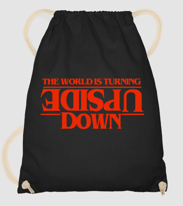the world is turning upside down model negru pe tricou