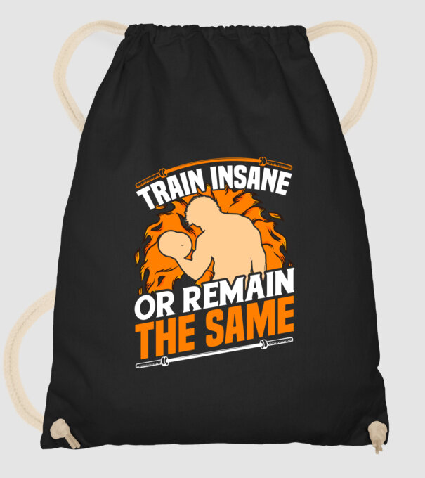 Train insane model negru pe tricou