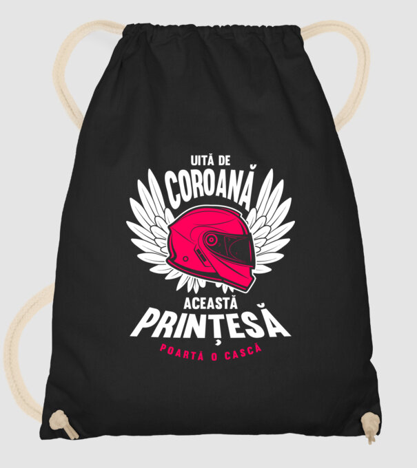 Uită de coroană, această prințesă poartă o cască model negru pe tricou