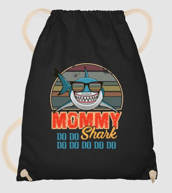 Mommy Shark model negru pe tricou
