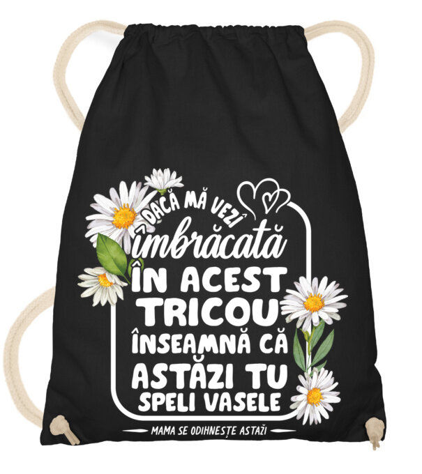  model  pe tricou