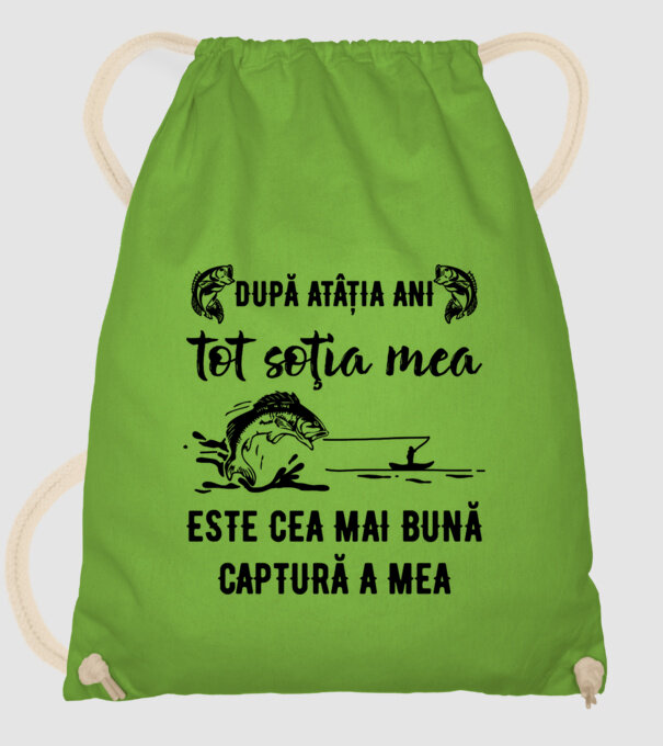 după atâția ani, tot soția mea este cea mai bună captură a mea D9914124 model verde de măr pe tricou