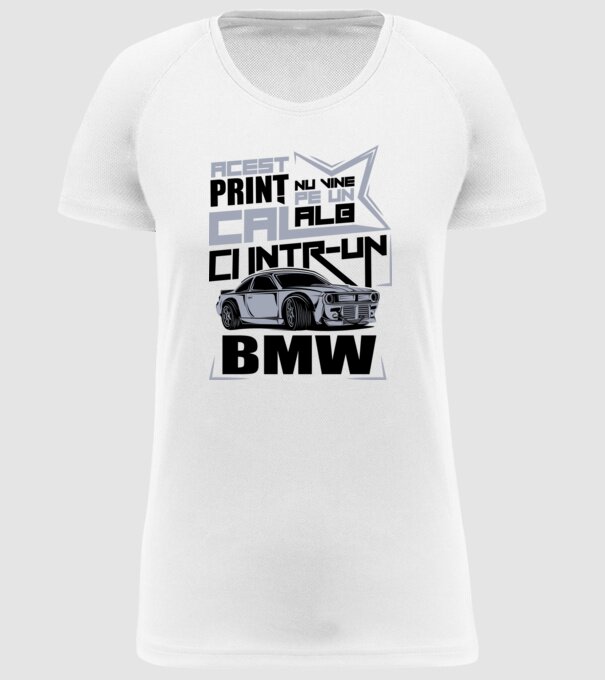 Acest prinț nu vine pe un cal alb, ci într-un BMW model alb pe tricou