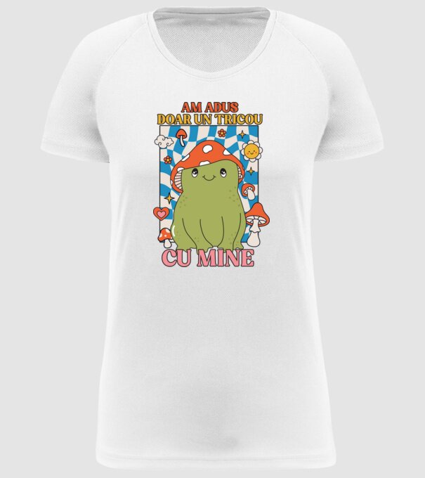 am adus doar un tricou cu mine! model alb pe tricou