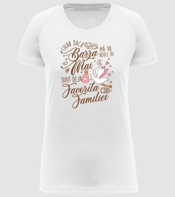 Favorita familiei MAI model alb pe tricou