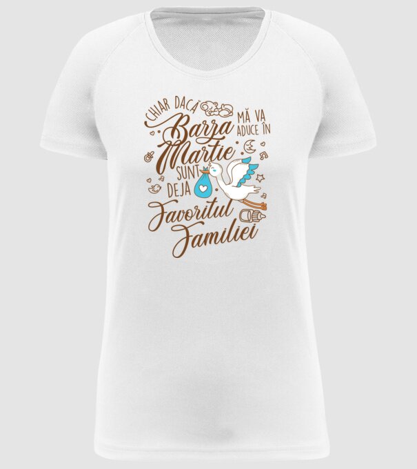 Favoritul familiei MARTIE model alb pe tricou