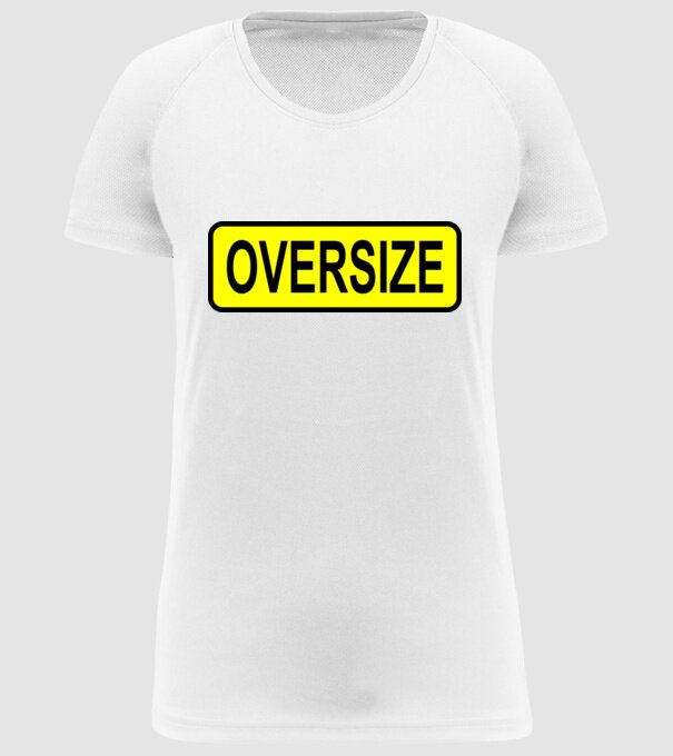 Oversize model alb pe tricou