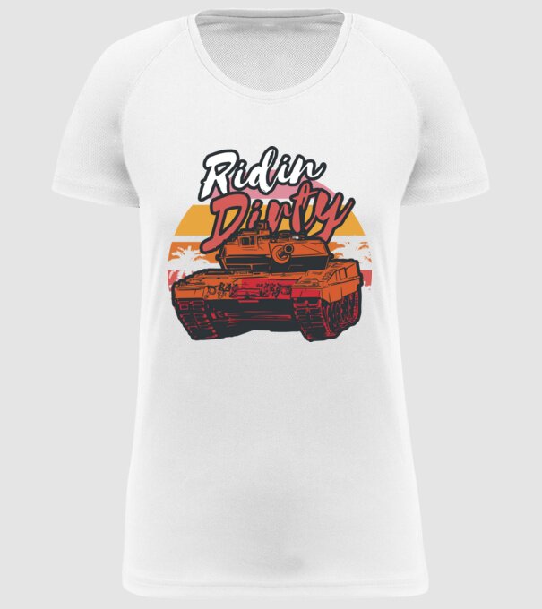 Tancuri model alb pe tricou