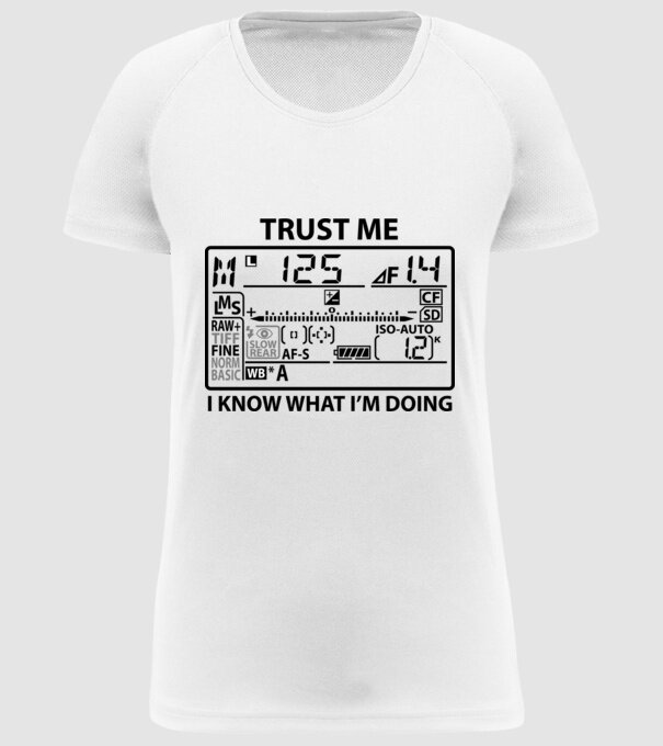 Trust me i'm a photographer model alb pe tricou