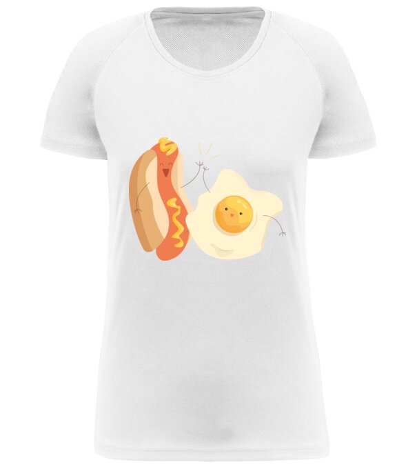  model  pe tricou