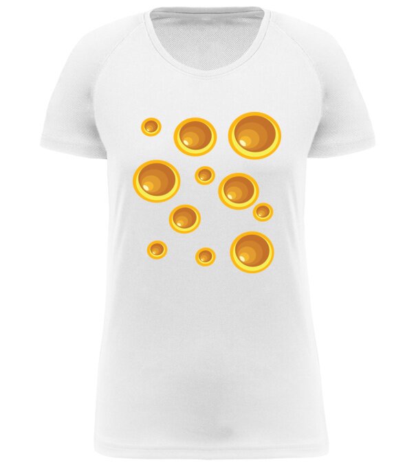  model  pe tricou