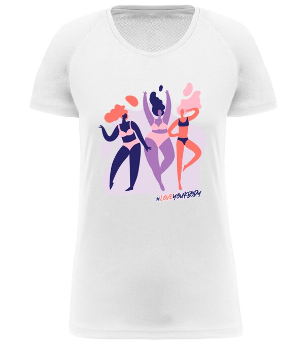  model  pe tricou