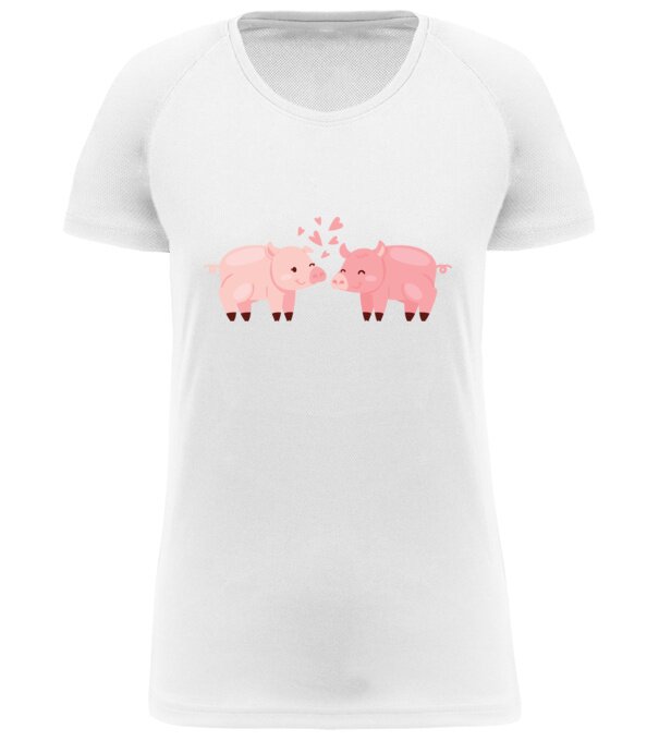  model  pe tricou