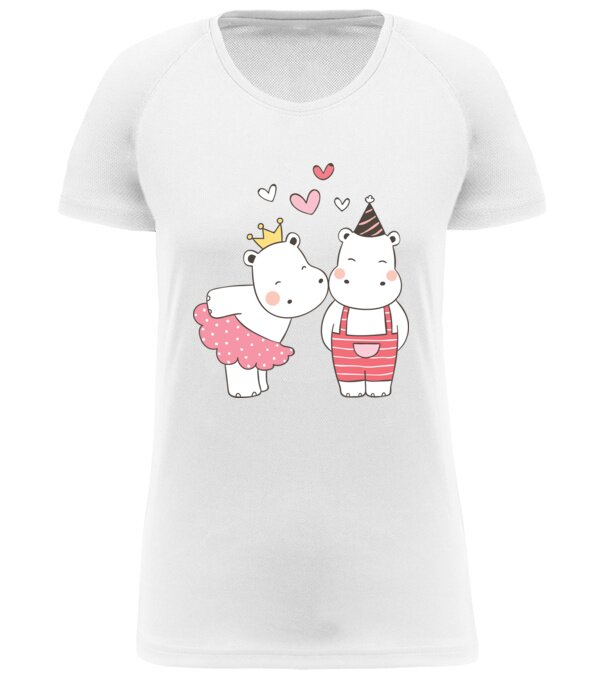  model  pe tricou