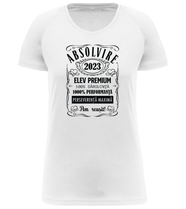  model  pe tricou