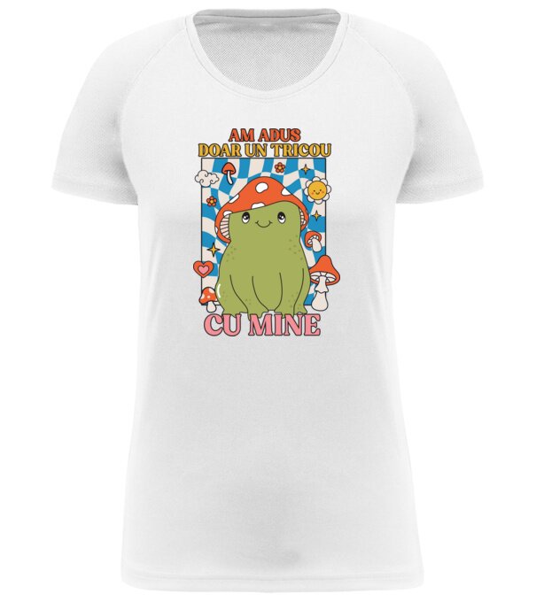  model  pe tricou