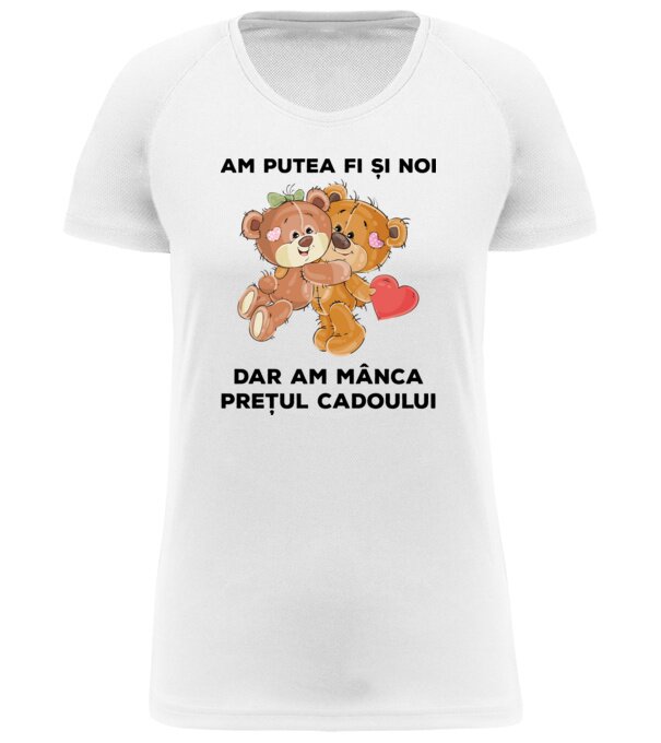  model  pe tricou