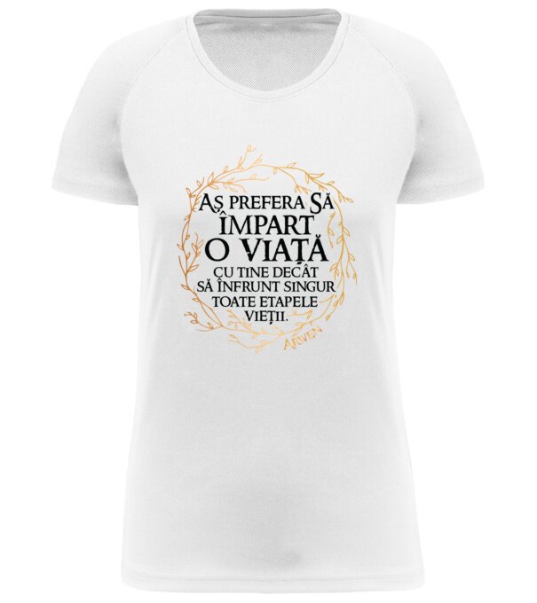 model  pe tricou