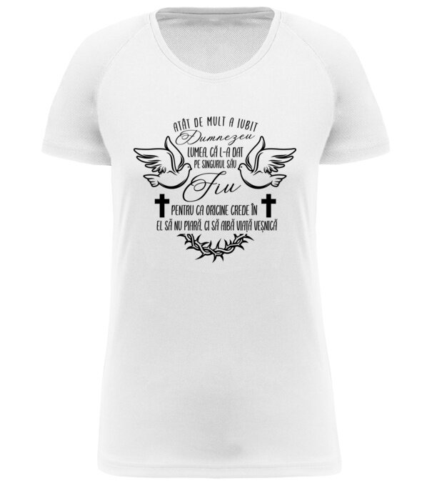  model  pe tricou