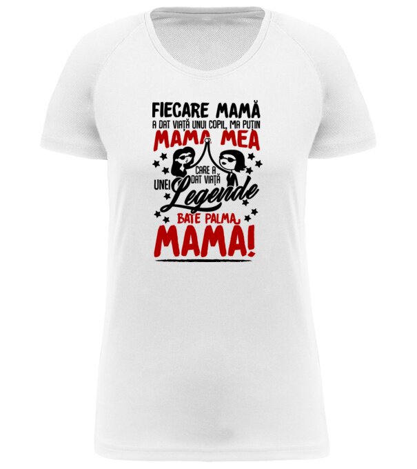  model  pe tricou