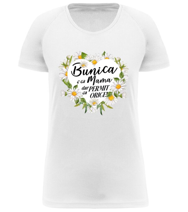  model  pe tricou