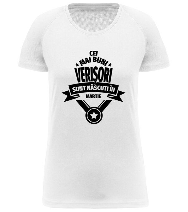  model  pe tricou