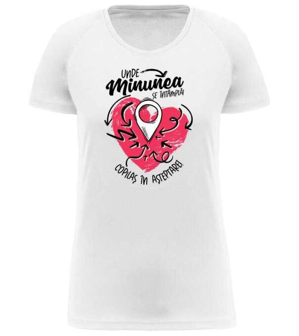  model  pe tricou