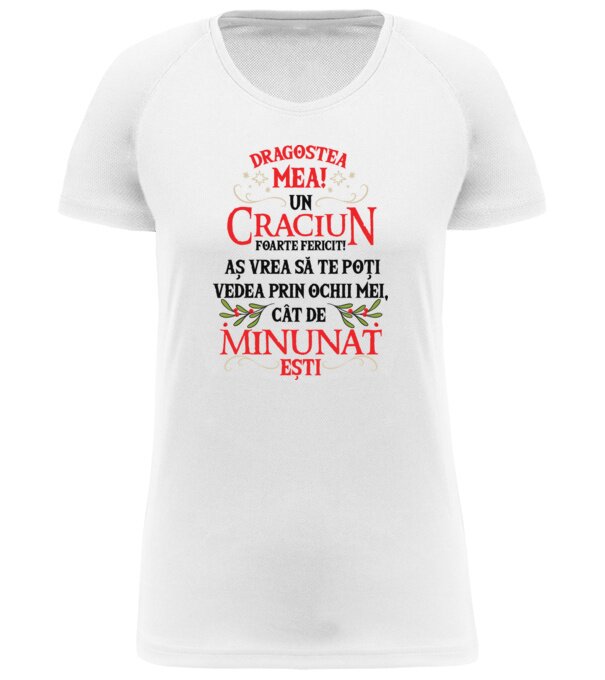  model  pe tricou