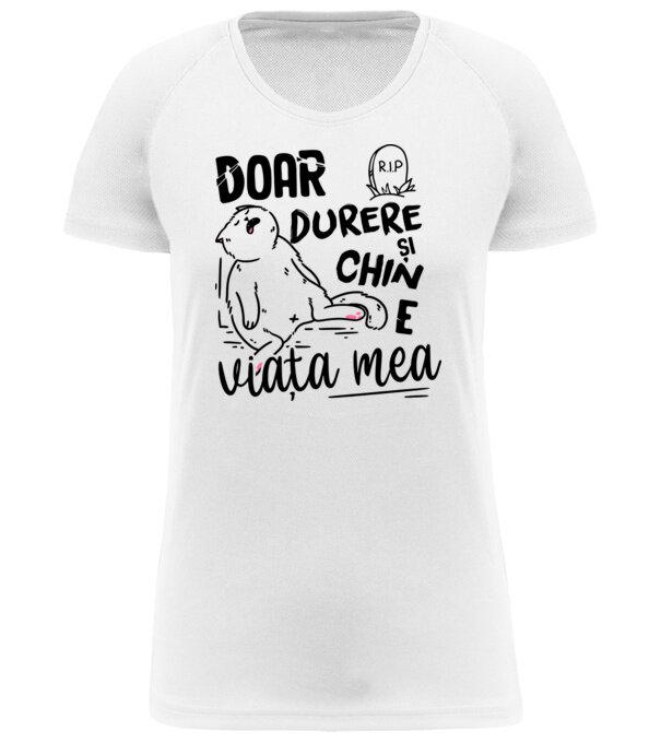  model  pe tricou
