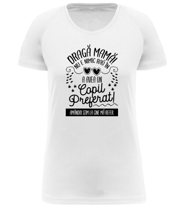  model  pe tricou