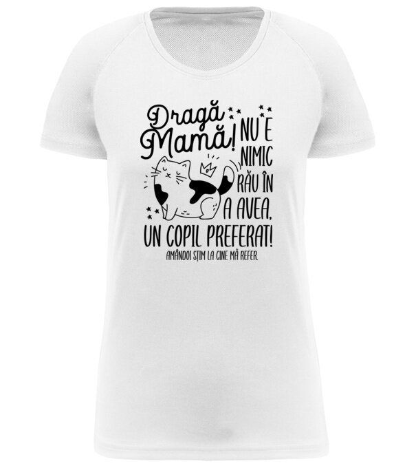  model  pe tricou