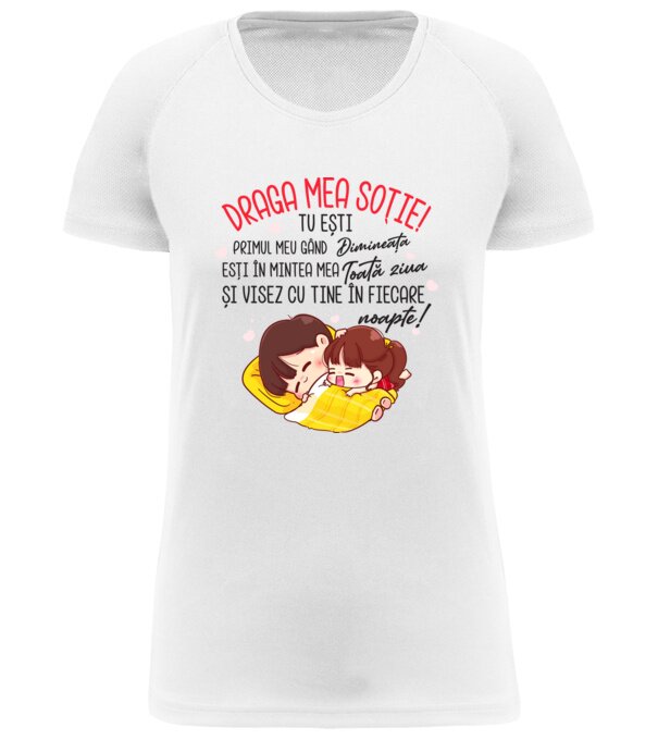  model  pe tricou