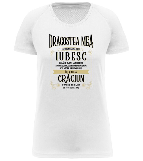  model  pe tricou