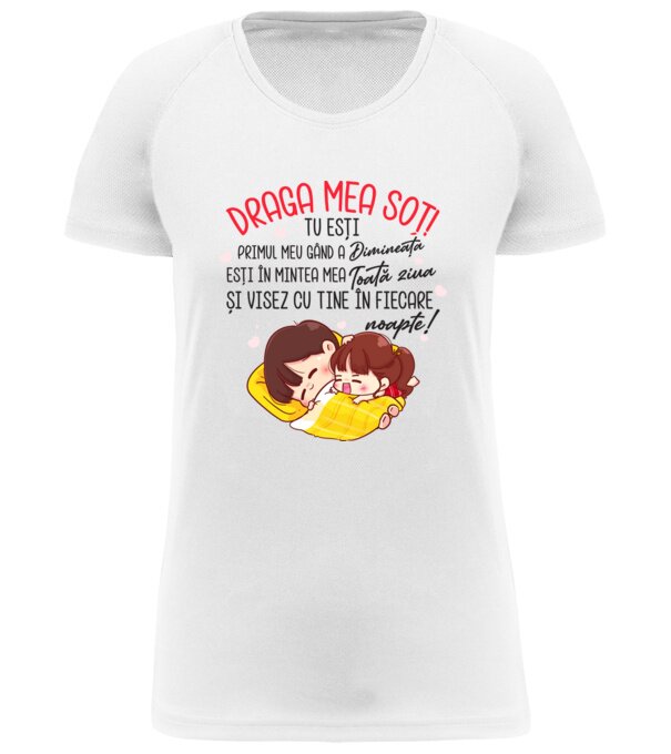  model  pe tricou