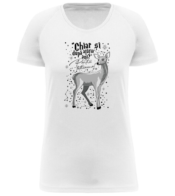  model  pe tricou