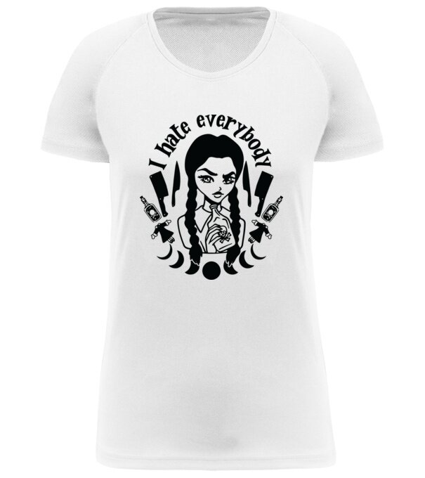  model  pe tricou