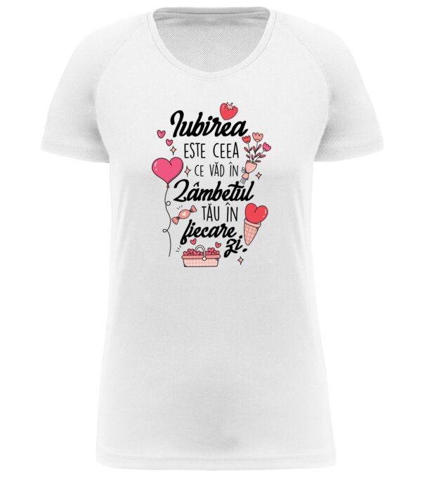  model  pe tricou