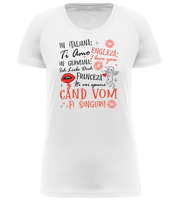  model  pe tricou