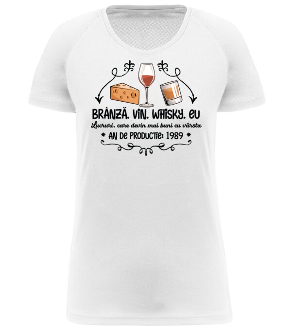  model  pe tricou