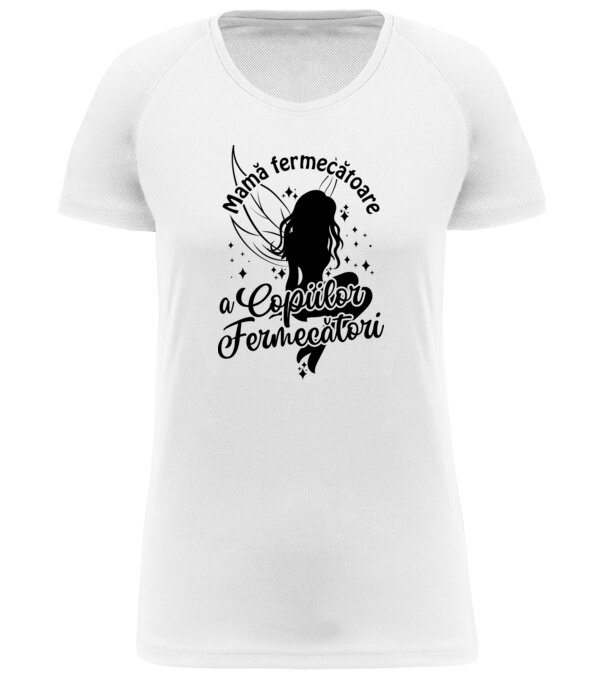  model  pe tricou